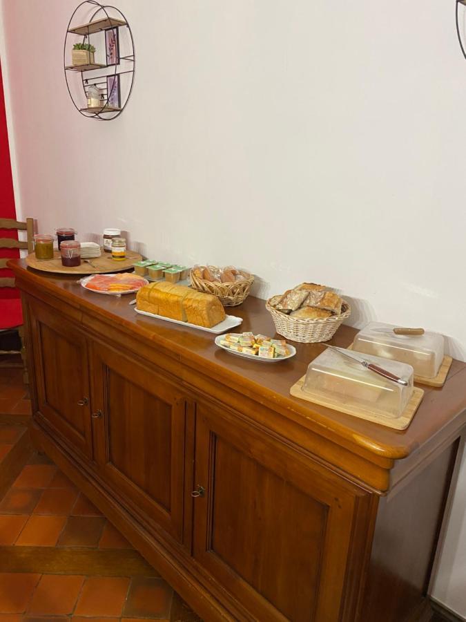 Bed and Breakfast Les Genebruyeres - L'Histoire D'Un Reve Обиньи-сюр-Нер Экстерьер фото